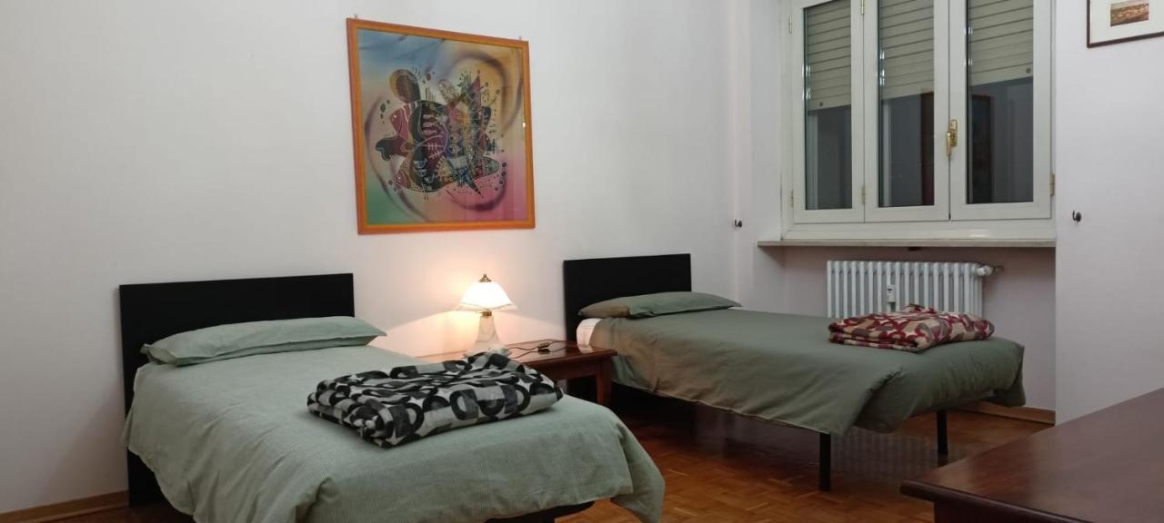 דירות פינרולו Casa Caty מראה חיצוני תמונה